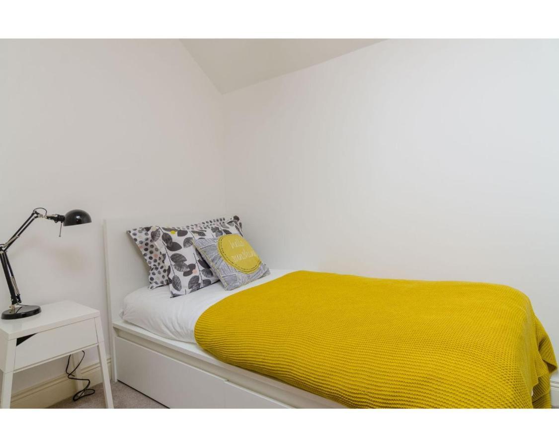 Central Belfast Apartments Fitzrovia Exterior foto